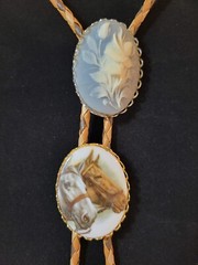 ​Vintage Western Double Slide Bolo Necklace Lariat Horse Equestrian Floral Cameo
