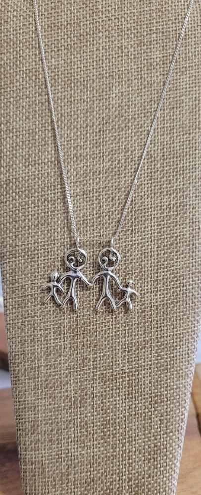 Gayle Clark 2009 Family Sterling Silver Necklace – Ocean Springs MS Vintage