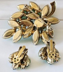 JULIANA STYLE EMERALD GREEN MARQUISE RHINESTONES/IRIDESCENT BROOCH & EARRINGS