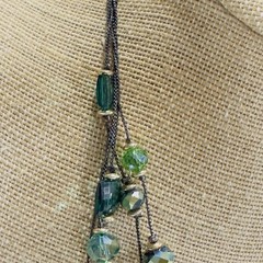 Necklace Green Blue Acrylic Glass Beads Black Wire Like Chain 11″ Faceted