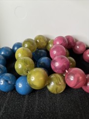 3 Woman’s 3.5 in Vintage Large Marble Bead Bracelets Blue, Olive Green, Purple