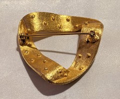 Vintage Matte Gold Tone Modernist Freeform Brooch with Tiny Crystals
