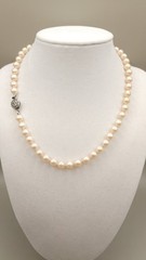 Vintage 1950s Knotted Faux Pearl Strand Necklace 16″ Choker Box Clasp 0.6oz