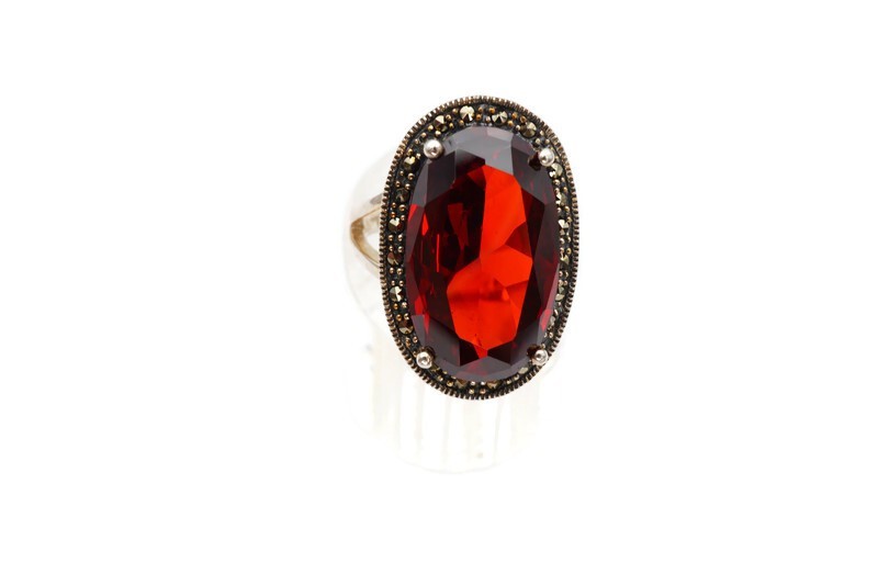 Vintage Sterling Silver 925 Red Cubic Zirconia Marcasite Ring Size 8