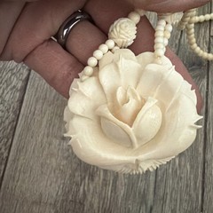 Antique Art Deco Hand-Carved Floral Statement Necklace – Creamy Natural Organic