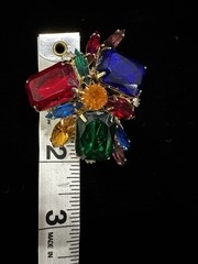 Unbelievable Multi-colored Prong Set Well Made pin brooch