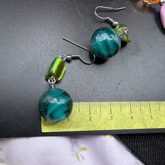Bright Acrylic Art Glass Bead Layered Necklace Set Matching Dangle Earrings VTG