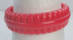 Vintage Pink Plastic Textured Bangle Bracelet 7.5 Inch 21 mm Wide Retro