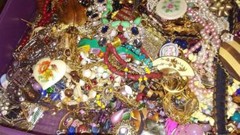 Estate Jewelry Lot ALL GOOD Wearable Resell Vintage Now 12+ Pcs Brooch Earring