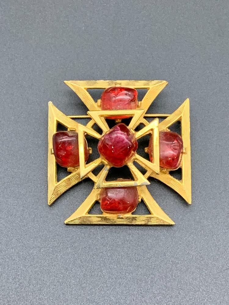 Vintage Maltese Cross Gold Tone Benedikt NY Brooch Pin (764)
