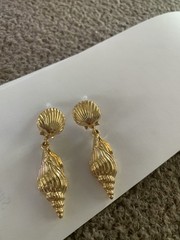 Vintage Style Bohemian Elegant And Fashionable Seashell Conch Design Earrings