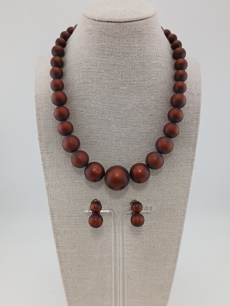 MID CENTURY moon glow brown graduated lucite beads necklace clip earrings set