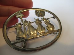 Vintage Antique Art Deco 40’s Adorable Cat brooch Pin