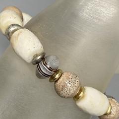 Beaded Stretch Bracelet Acrylic Glass Brown Cream Marble Bohemian Classic 7″