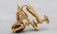 Vintage 1/20 12K GF Gold Filled Tigers Eye Leaf Clip On Screw Back Earrings