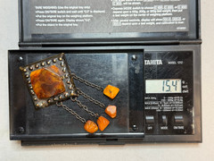 NATURAL OLD ANTIQUE COGNAC BALTIC AMBER BROOCH 15,4 gr LATVIA ETHNIC