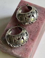 Vtg 90’s Sterling Filigree Scroll Work Hearts 1” Round Hoop Pierced Earrings 11g
