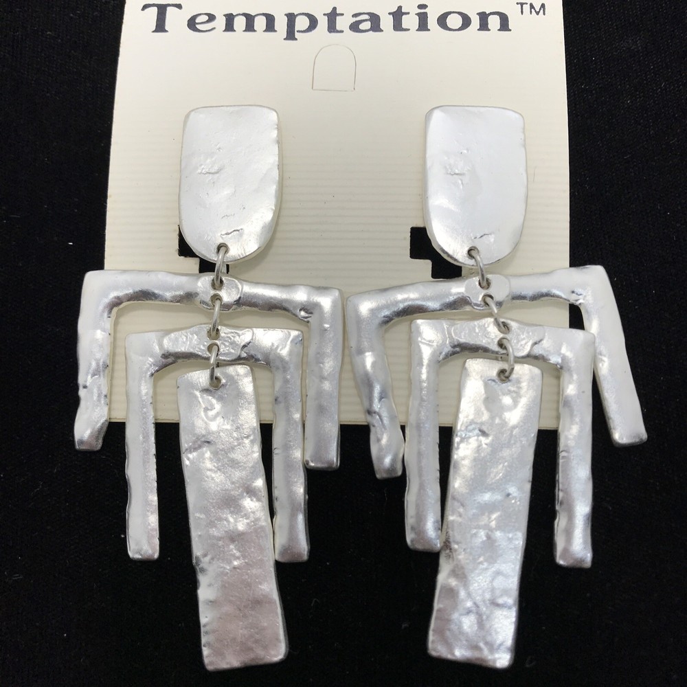 Vintage Temptation Fashion Jewlery Silver Tone Statement Clip-on Earrings