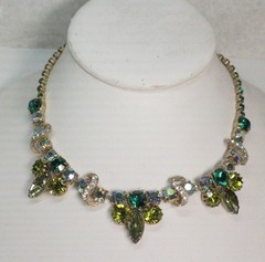 Beautiful True Vintage Green and Aurora Borealis Necklace