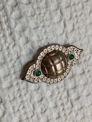 Unique Vintage “Sterling NR” Goldtone Vermeil Brooch Pin Green Glass 2.5in