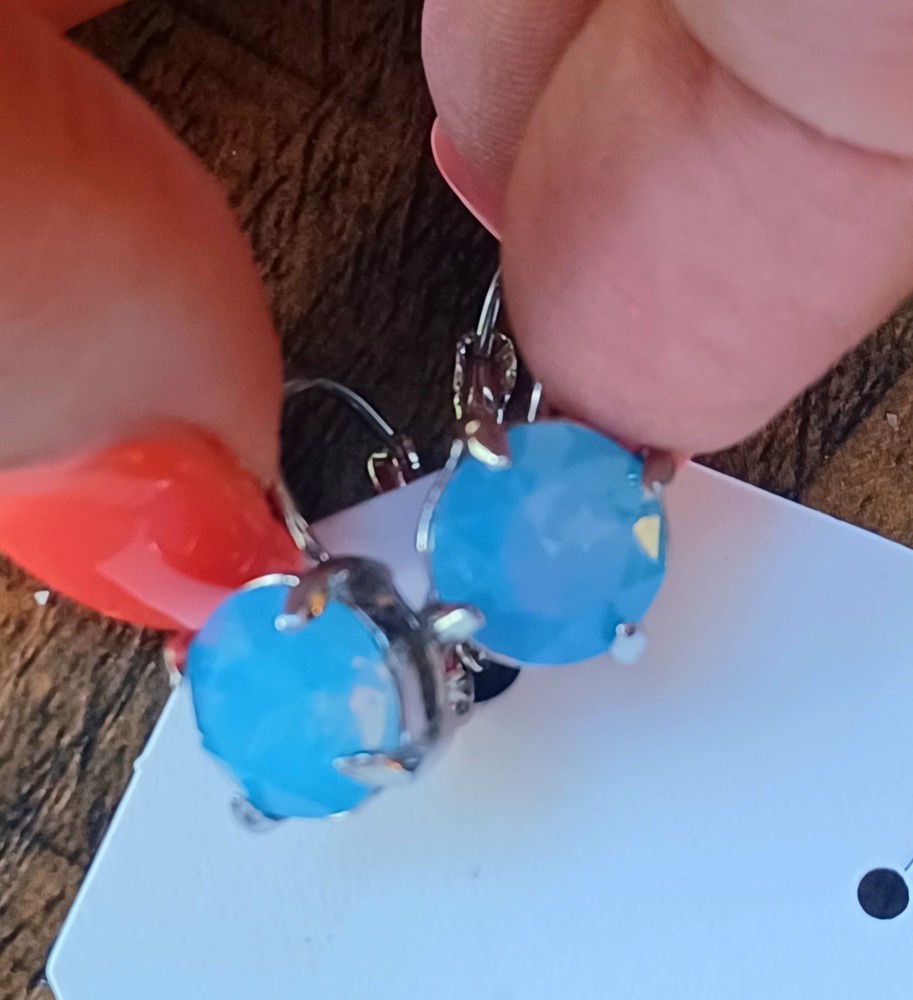 Vintage Sparkling Blue Glass Dangle Silvertone Leverback Earrings