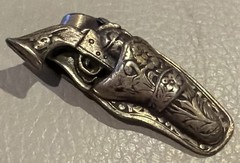 VINTAGE 1 5/8” STERLING SILVER FIGURAL GUN HOLSTER FLORAL PENDANT – 7.7 Grams