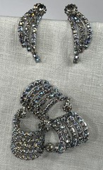 Aurora Borealis Ribbon Rhinestone Brooch Clip Earrings Set Unsigned Silver Tone