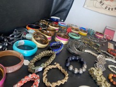 huge lot 100+ bracelets jewelry estate mixed brand bracelet collection
