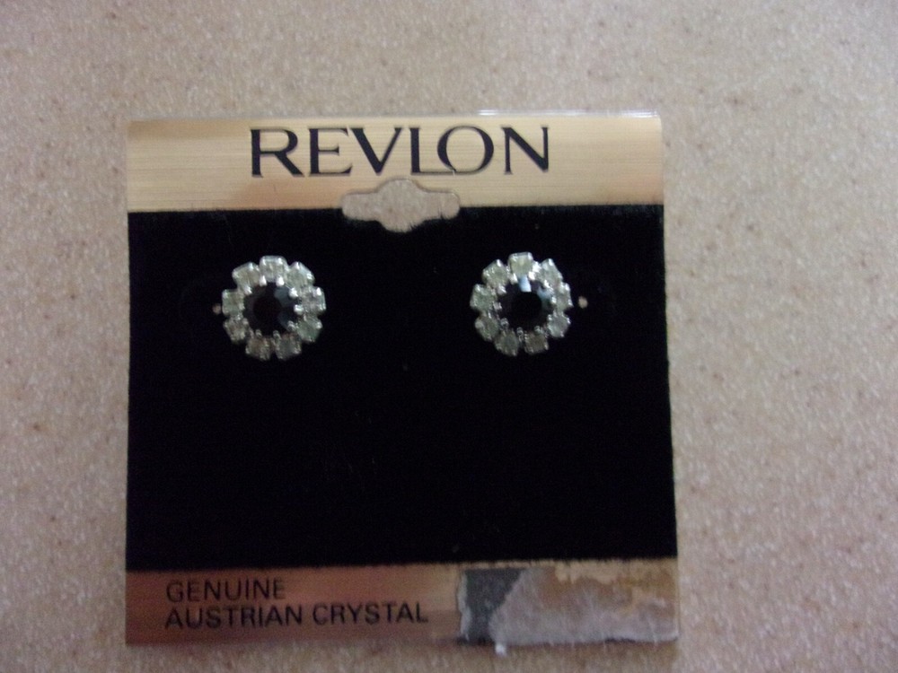 Revlon Austrain Crystal Stud Earrings Blue White crystal vintage GN89A NEW