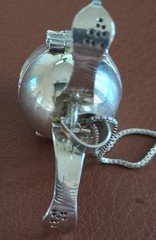 Vintage Taxco Mexico 925 Sterling Silver Folding 6-Photo Ball Locket Necklace