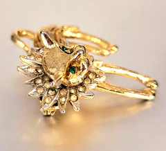Vintage Fierce Green Eyed Lion Cat Brooch Pin Mane w/Rhinestones G.T. ~Unbranded