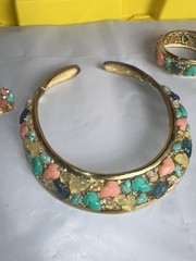 VTG Pastel Fruit Salad Collar Necklace with Carved Art Glass Stones Set