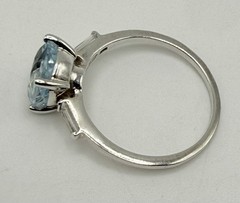 Vintage Avon Sky Blue Topaz Sterling Silver Ring Size 9 3/4