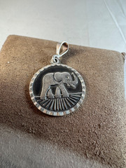 Vintage 950 Silver and black Elephant Round Pendant Marked TV-102