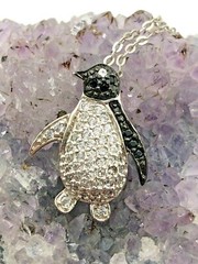 GM Vintage Sterling Silver Sparkling Black and White Penguin Necklace 17.75″