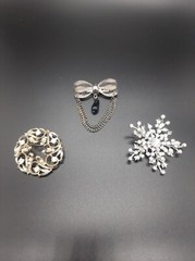Lot of 3 Glamorous Vintage 1950’s – 1970’s Brooches Pins – Coventry & Unbranded