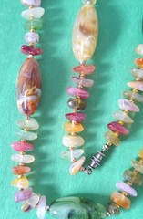 Vintage COLORFUL SWIRLED Acrylic Beaded Necklace W/Gold Tone Beads