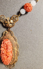 VTG ART DECO Coral Molded Glass Floral Necklace 1930s Glass & Brass 18″ Necklace