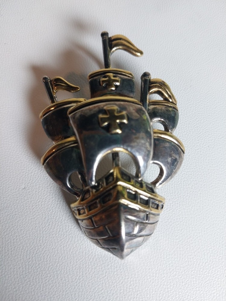 Vintage BEST Silver & Gold Tone Pirate Ship Cross Flags Brooch Pin Pendant
