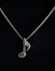 Petite 925 Sterling Musical Eighth Note Slider Pendant Necklace 16″ Box Chain