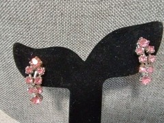Prong Set Vintage Pink Rhinestones in Silvertone Screwback Earrings. #154