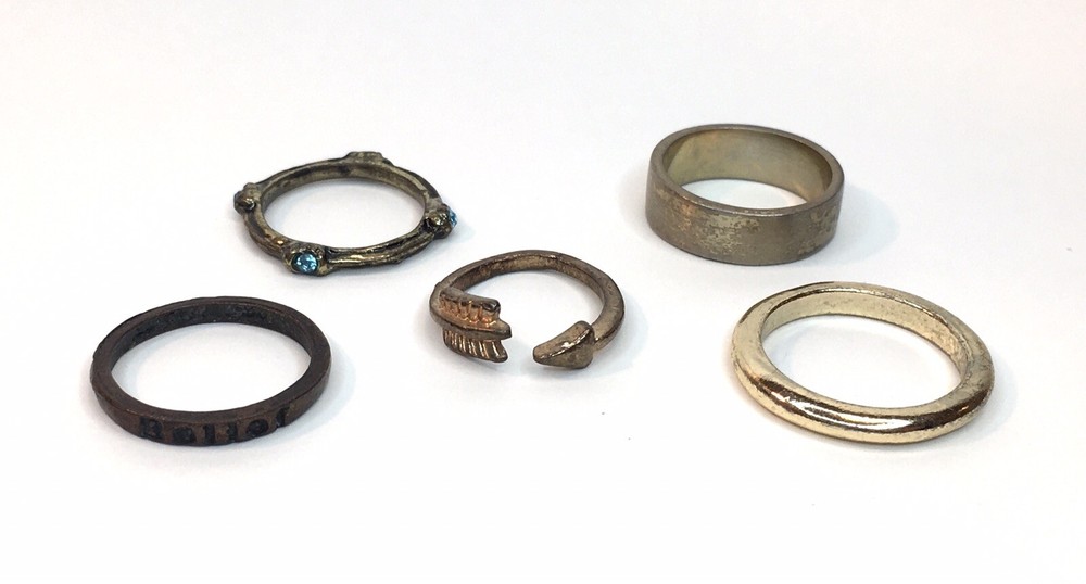 Estate Find Ring Lot 5 pc Costume and Fashion Mixed Assorted Sizes Belief Arrow
