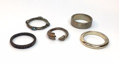 Estate Find Ring Lot 5 pc Costume and Fashion Mixed Assorted Sizes Belief Arrow