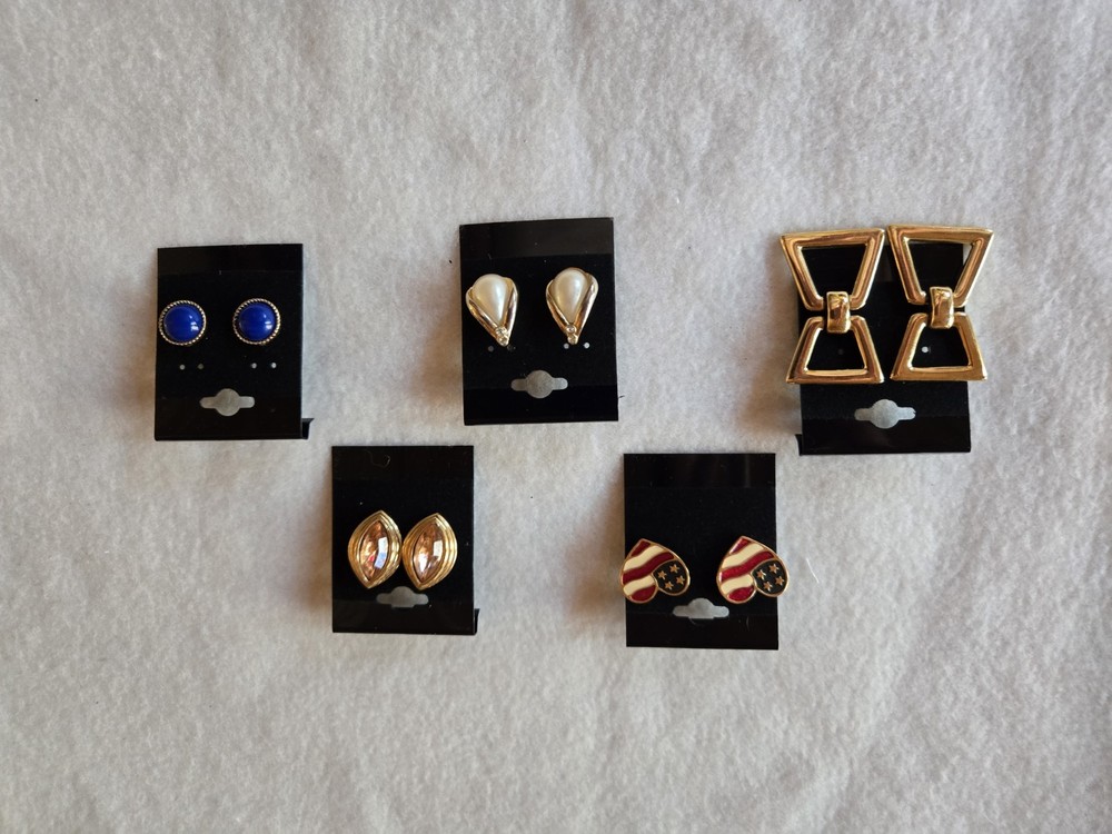 Vintage 1990’s BIG Chunky Diva Avon Monet Rhinestone Gold Tone Pearl EARRING LOT
