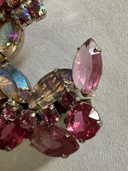 vintage DeLizza & Elster (Juliana) pink and aurora borealis rhinestone brooch