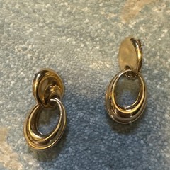 VINTAGE GIVENCHY NY PARIS GOLD TONE DOOR KNOCKER PIERCED CHUNKY 33.4GR