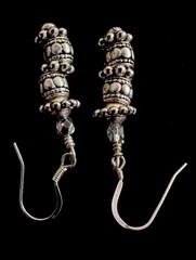 Vintage Silvertone Barrels With Detailed Carving Dangle French Wire Earrings