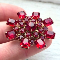 Vintage CZECH Garnet Glass Brooch Sparkling Bohemian rhinestones red Jewelry