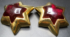 LES BERNARD Huge Red Inset Lucite Stars Vintage Clip Earrings