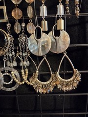 Vintage To Now Quality Earrings Lot Stone Crystal pierced Dangles 20 pair Mixed